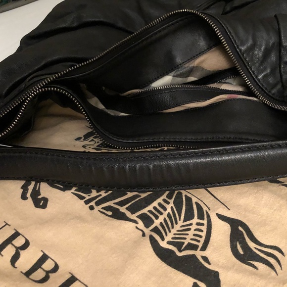 Burberry Leather Shoulder Bag - Picture 5 of 8